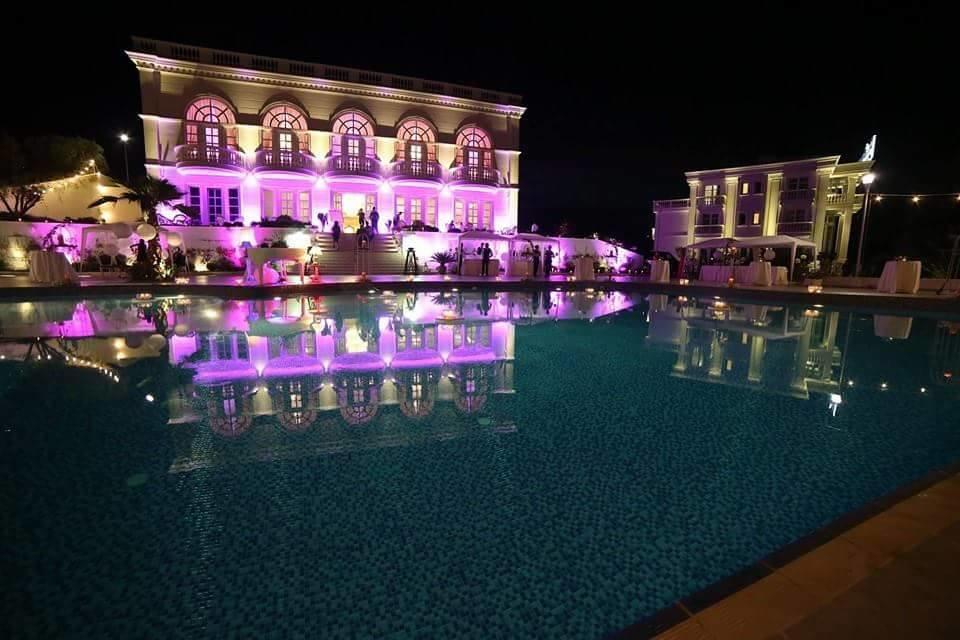 Royal Hill Hotel Vorë Buitenkant foto